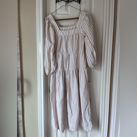 Dresses & Skirts - Striped Square-Neck Midi Dress - White & Tan